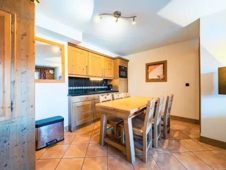 Charmant Appartement Proche Pistes avec Balcon et WIFI - Photo 1