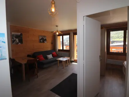 Appartement rénové pour 4 pers. avec balcon et WIFI, proche pistes - Photo 2
