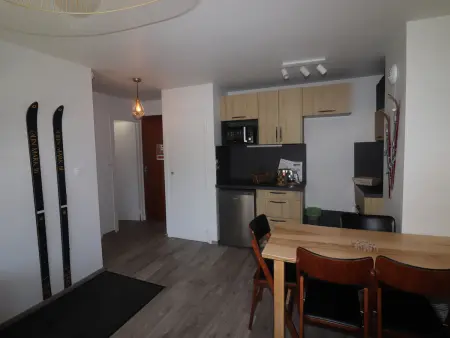 Appartement rénové pour 4 pers. avec balcon et WIFI, proche pistes - Photo 3