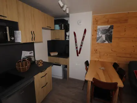 Appartement rénové pour 4 pers. avec balcon et WIFI, proche pistes - Photo 7