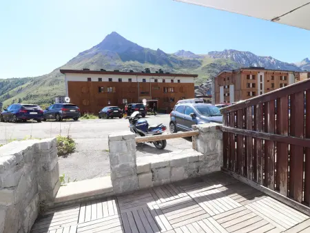 Studio rénové proche pistes et commerces avec balcon - Photo 8