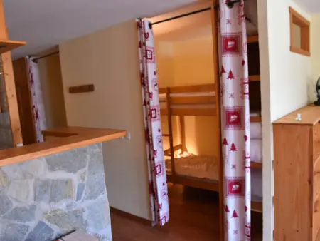Studio avec Parking, Balcon Sud-Ouest et Équipements Complets - Photo 9