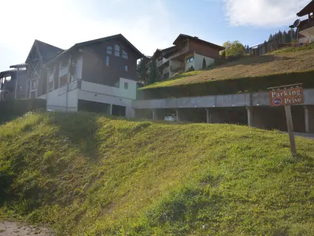 Duplex ensoleillé près télécabine Mont Chéry - 2 chambres, terrasse, parking, proche commodités - Photo 15