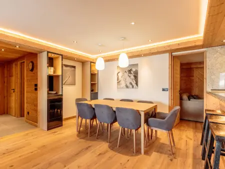 Chalet rénové avec spa, piscine et parking, pied des pistes - Photo 2