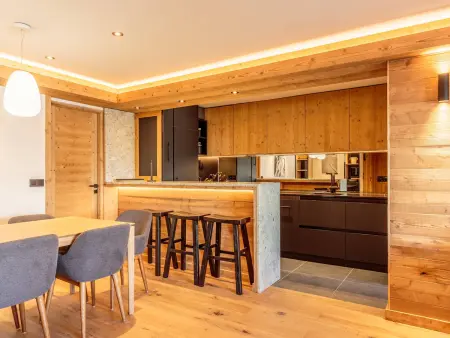 Chalet rénové avec spa, piscine et parking, pied des pistes - Photo 4
