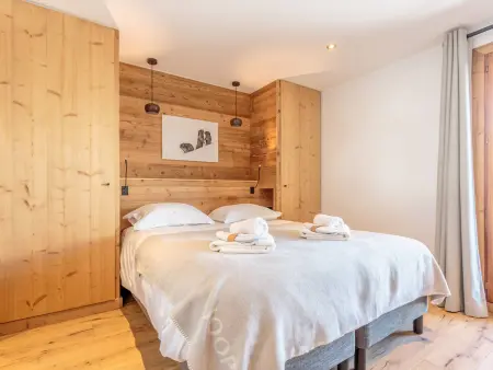Chalet rénové avec spa, piscine et parking, pied des pistes - Photo 11