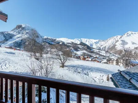Chalet rénové avec spa, piscine et parking, pied des pistes - Photo 14