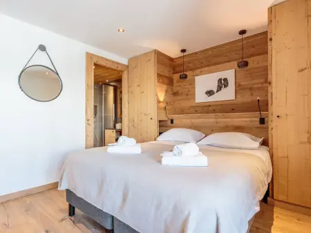 Chalet rénové avec spa, piscine et parking, pied des pistes - Photo 18