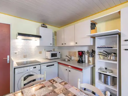 T2 cabine 6 pers avec balcon, parking privé, proche commodités et stations de ski - Photo 2