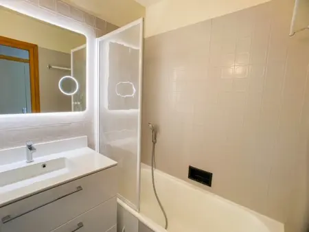 Appartement lumineux proche des pistes avec balcon et wifi à Tignes - Photo 2