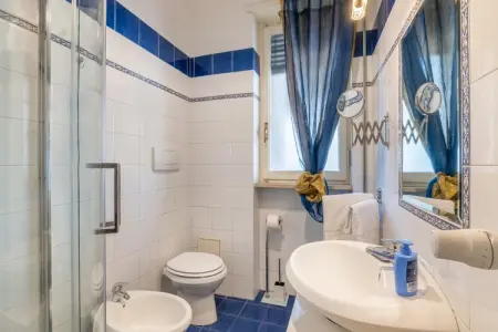 Victoria House, Appartement א Rome avec balcon - Photo 25