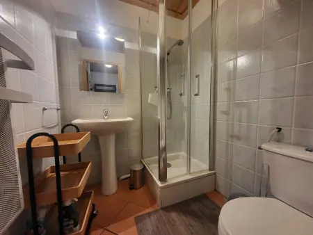 Charmant studio 4 pers, accès parking direct, proche pistes et services - Photo 3