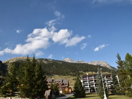 Charmant studio 4 pers, accès parking direct, proche pistes et services - Photo 7