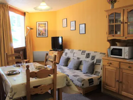 Studio cabine+coin nuit, 6 couchages, proche pistes et commerces à Vars - Photo 1
