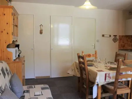 Studio cabine+coin nuit, 6 couchages, proche pistes et commerces à Vars - Photo 3