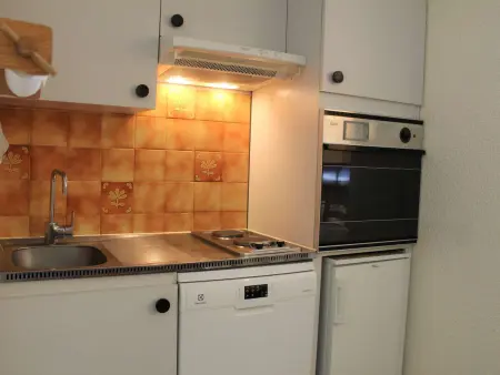 Studio cabine+coin nuit, 6 couchages, proche pistes et commerces à Vars - Photo 6