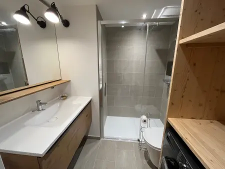 Appartement rénové confortable, idéal pour famille de 4 - Photo 5