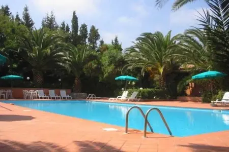 SANT IRENE1, Appartement d'ambiance avec jardin - Photo 1