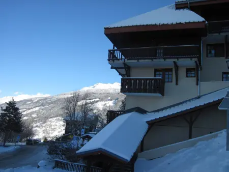 Studio chaleureux au centre, balcon, proche pistes - Photo 7