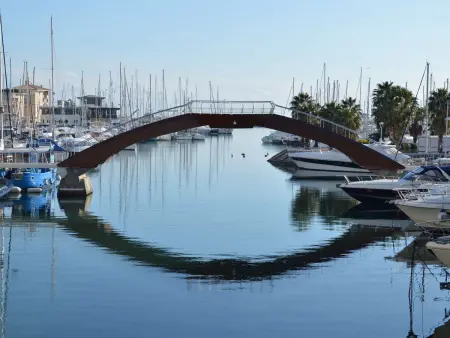 Appartement 2 pièces à Fréjus avec piscine, parking et à 300m des commerces - Photo 13