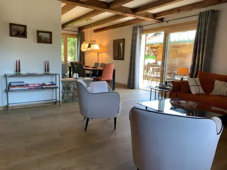 Charmant appartement familial au pied des pistes avec balcon, parking et WIFI inclus - Photo 2