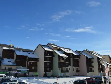 Studio cabine avec terrasse pour 4 à Pyrénées 2000 - Photo 6