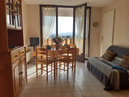 Studio 2 personnes avec piscine à Fréjus, Appartement 3 personnes à Fréjus - Photo 3