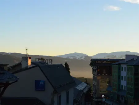 Spacieux 4 pièces rénové au centre de Font-Romeu - Photo 3