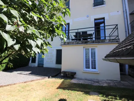 Appartement T3 proche centre La Bourboule avec terrasse - Photo 9