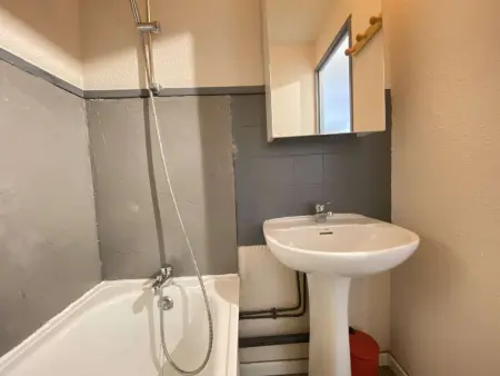 Studio Cabine au Calme avec Terrasse à Praz-sur-Arly - 4 Personnes, Parking et Casier à Ski - Photo 9