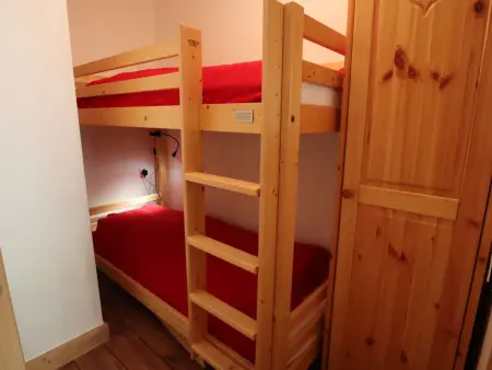Appartement cosy T3 proche village et pistes pour 4 pers, équipé, casier à skis, ascenseur - Photo 4