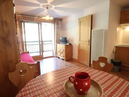Appartement cosy T3 proche village et pistes pour 4 pers, équipé, casier à skis, ascenseur - Photo 12