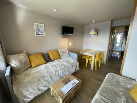 Studio 4 pers, Quartier des Jeux, Alpe d'Huez - Balcon exposé Sud, proche pistes et commerces - Photo 4
