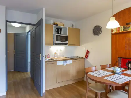 Studio cabine 4 pers avec terrasse, piscine couverte et salle de fitness, proche pistes et remontées - Photo 4