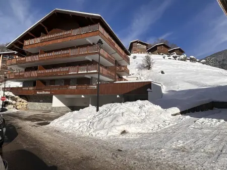 Appartement cosy 6 personnes avec garage, terrasse et wifi au cœur du village, proche pistes et commerces - Photo 11