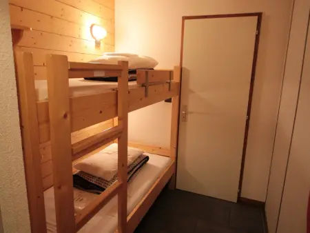 Appartement cosy 4 pers au pied des pistes avec parking, balcon, lave-vaisselle et services additionnels - Photo 4