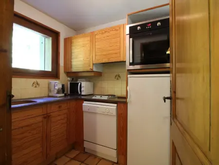 Appartement cosy 5 pers., pied des pistes, balcon est, proche commerces, parking & services - Photo 1