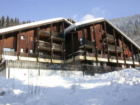 Appartement cosy 5 pers., pied des pistes, balcon est, proche commerces, parking & services - Photo 11