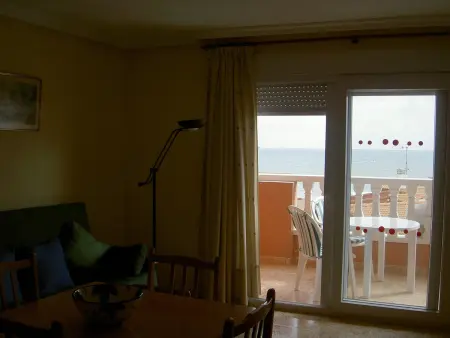 Appartement 2 chambres avec piscine, ascenseur et parking près de la plage - Photo 11