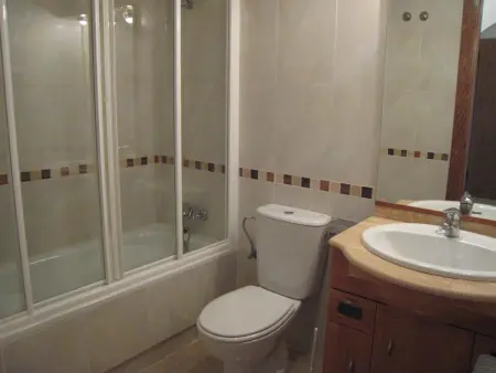 Location Saisonnière en Front de Mer avec Piscine, Wi-Fi et Climatisation à La Manga - Photo 14