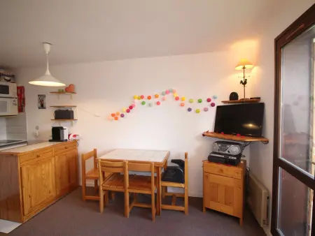 Appartement 2 Pièces avec Balcon à 400m des Pistes, Parking Gratuit - Photo 1