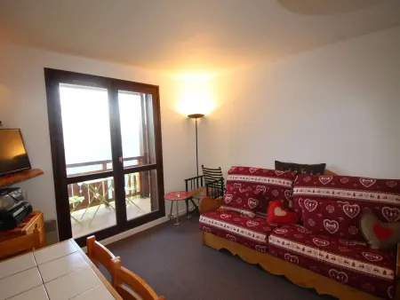 Appartement 2 Pièces avec Balcon à 400m des Pistes, Parking Gratuit - Photo 2