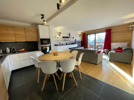 Appartement Alpin Chaleureux avec Sauna et Parking à La Rosière - Photo 2