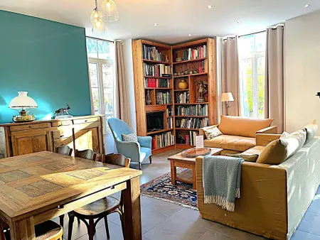 Superbe 4* Appartement de 3 Chambres au Cœur de Chamonix avec Wifi - Photo 2