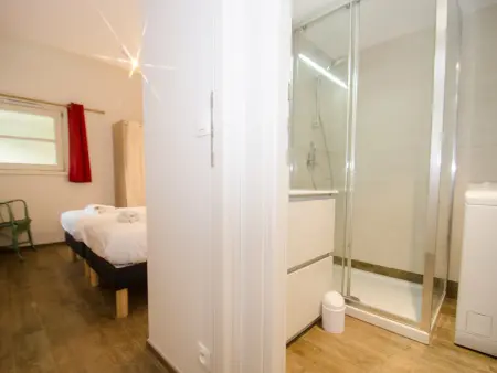 Appartement rénové avec vue Mont-Blanc, parking et WiFi à Chamonix - Photo 7
