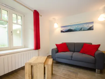 Appartement rénové avec vue Mont-Blanc, parking et WiFi à Chamonix - Photo 8