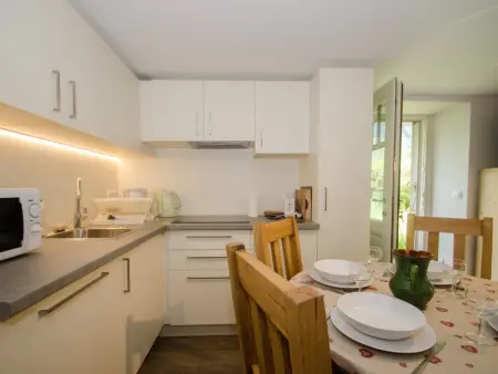 Appartement rénové avec vue Mont-Blanc, parking et WiFi à Chamonix - Photo 11