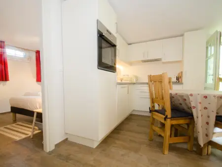 Appartement rénové avec vue Mont-Blanc, parking et WiFi à Chamonix - Photo 14