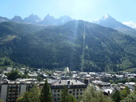 Superbe appartement Chamonix pour 4, balcon, vue Mont Blanc - Photo 11