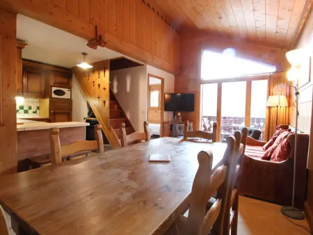 Chalet 4 pièces + mezzanine, 8 pers, WiFi, parking, proche spa, arrêt ski-bus - Photo 2
